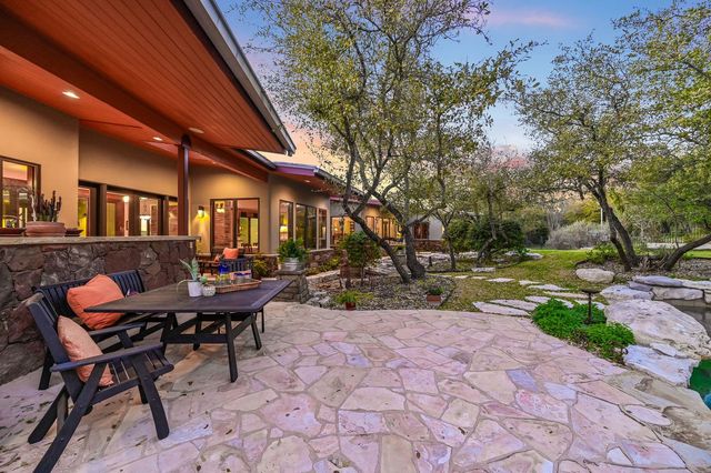 8700 Crest View RD, Austin, TX 78737
