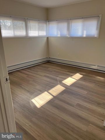 434 THORNRIDGE DR, Levittown, PA 19054