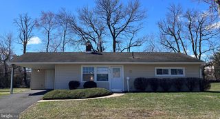 434 THORNRIDGE DR, Levittown, PA 19054