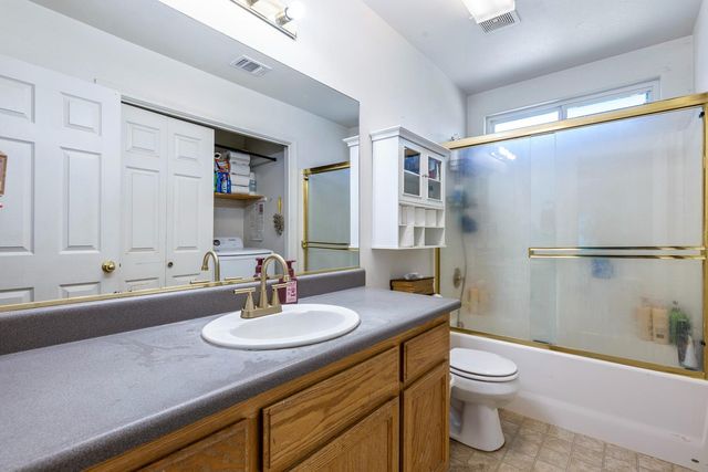 1567 Lacreta Avenue, Madera, CA 93638
