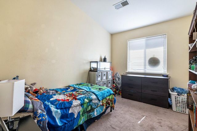 1567 Lacreta Avenue, Madera, CA 93638