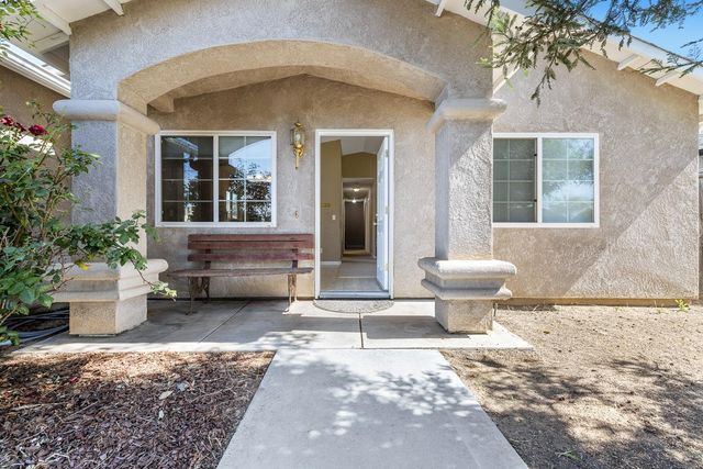 1567 Lacreta Avenue, Madera, CA 93638