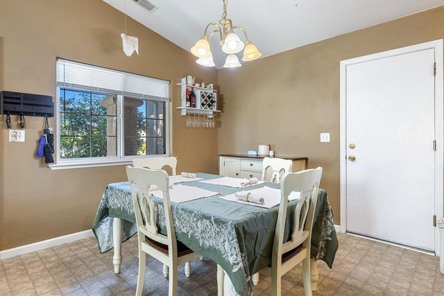 1567 Lacreta Avenue, Madera, CA 93638