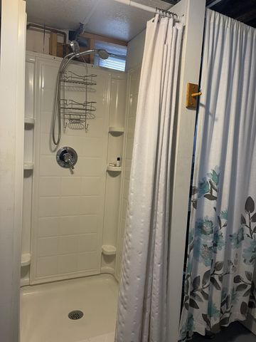 1302 Riverside Rd, Old Hickory, TN 37138