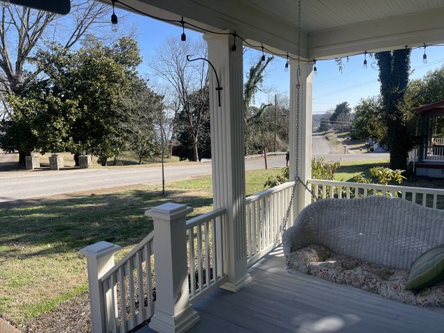 1302 Riverside Rd, Old Hickory, TN 37138