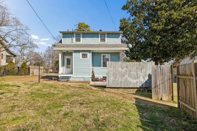 1302 Riverside Rd, Old Hickory, TN 37138