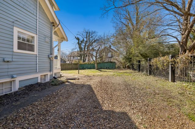 1302 Riverside Rd, Old Hickory, TN 37138