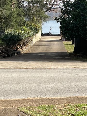 1302 Riverside Rd, Old Hickory, TN 37138