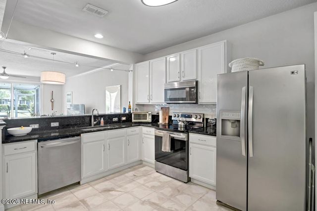 7990 BAYMEADOWS Road E 1607, Jacksonville, FL 32256
