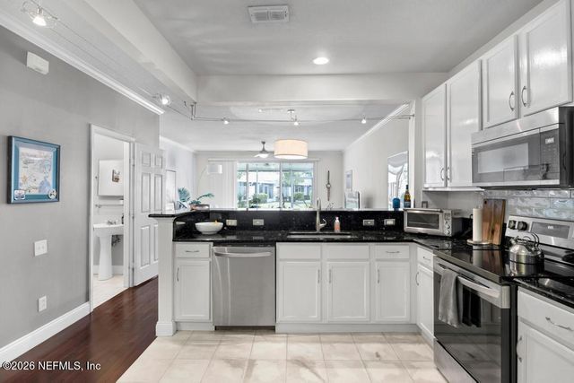 7990 BAYMEADOWS Road E 1607, Jacksonville, FL 32256