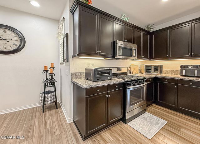 26707 Lexington Lane, Saugus, CA 91350