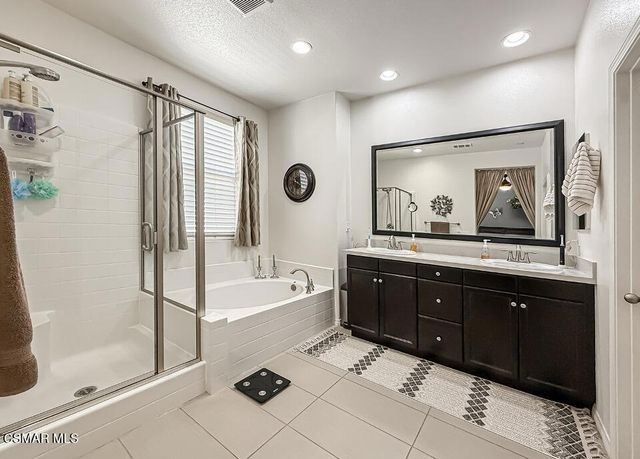 26707 Lexington Lane, Saugus, CA 91350