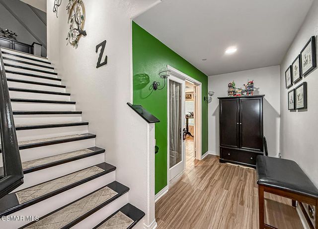 26707 Lexington Lane, Saugus, CA 91350