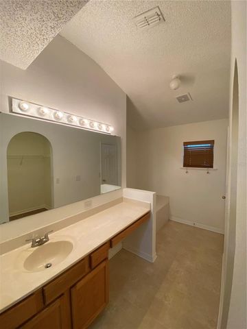 3992 WARBLER DRIVE, Winter Haven, FL 33880