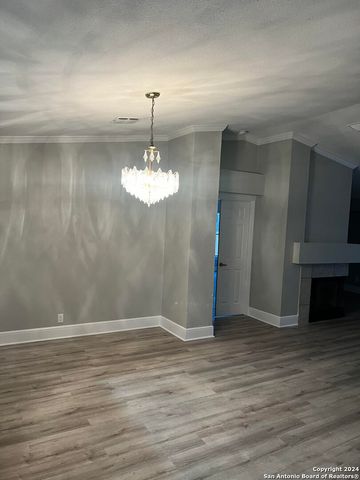 7027 Elk Trail, San Antonio, TX 78244