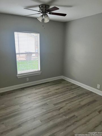7027 Elk Trail, San Antonio, TX 78244