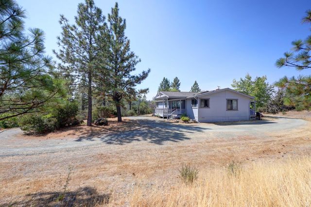 14526 McCourtney Rd, Grass Valley, CA 95949