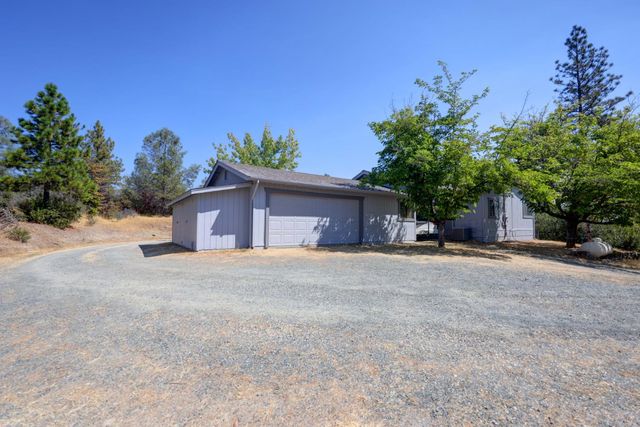 14526 McCourtney Rd, Grass Valley, CA 95949