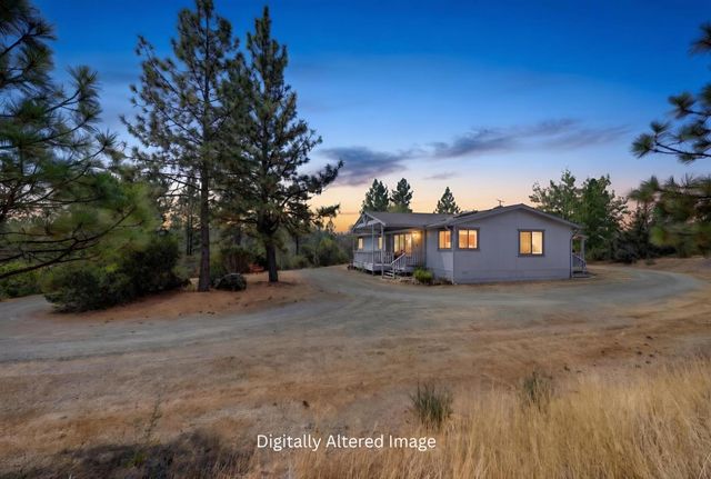 14526 McCourtney Rd, Grass Valley, CA 95949