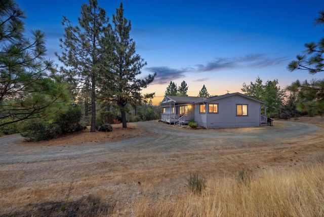 14526 McCourtney Rd, Grass Valley, CA 95949