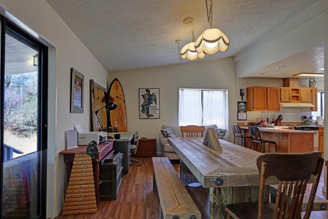 14526 McCourtney Rd, Grass Valley, CA 95949