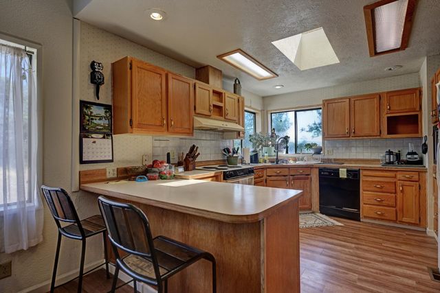 14526 McCourtney Rd, Grass Valley, CA 95949