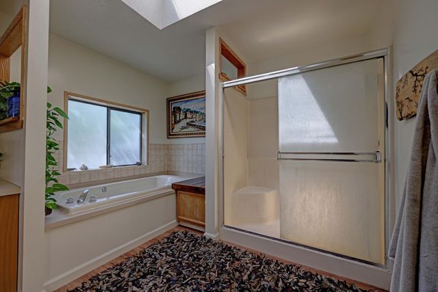 14526 McCourtney Rd, Grass Valley, CA 95949