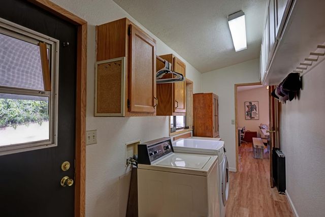 14526 McCourtney Rd, Grass Valley, CA 95949