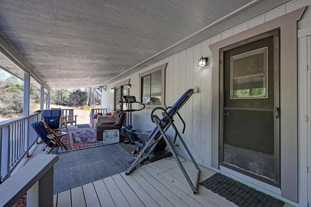 14526 McCourtney Rd, Grass Valley, CA 95949