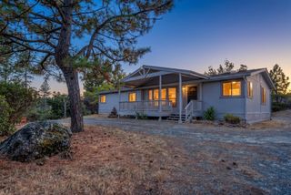 14526 McCourtney Rd, Grass Valley, CA 95949