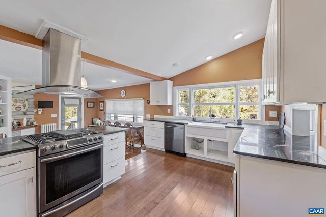 5515 GORDONSVILLE RD, Keswick, VA 22947