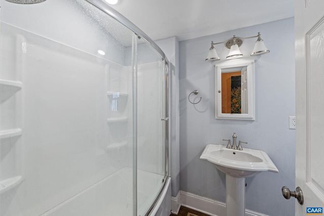 5515 GORDONSVILLE RD, Keswick, VA 22947