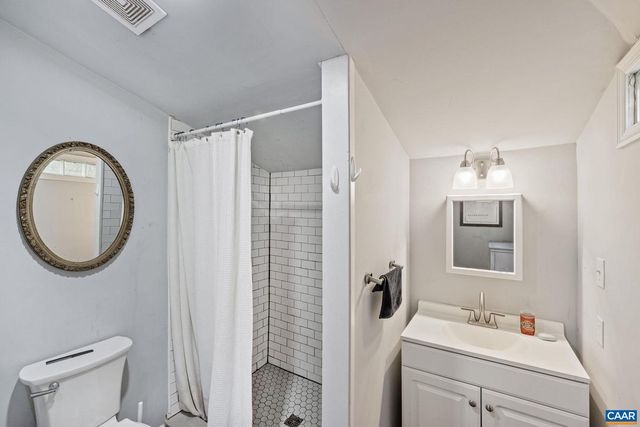 5515 GORDONSVILLE RD, Keswick, VA 22947