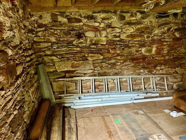 5515 GORDONSVILLE RD, Keswick, VA 22947