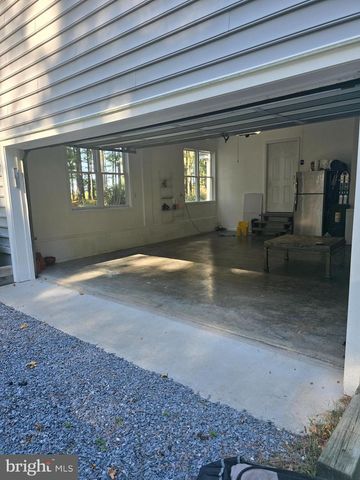 5903 HORNS POINT RD, Cambridge, MD 21613