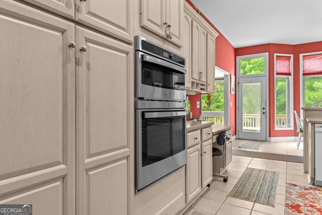 1370 Deerwood Drive, Madison, GA 30650