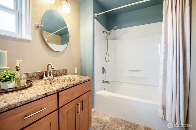 909 SW Langston Road, Renton, WA 98057