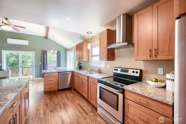 909 SW Langston Road, Renton, WA 98057