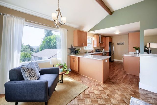 909 SW Langston Road, Renton, WA 98057