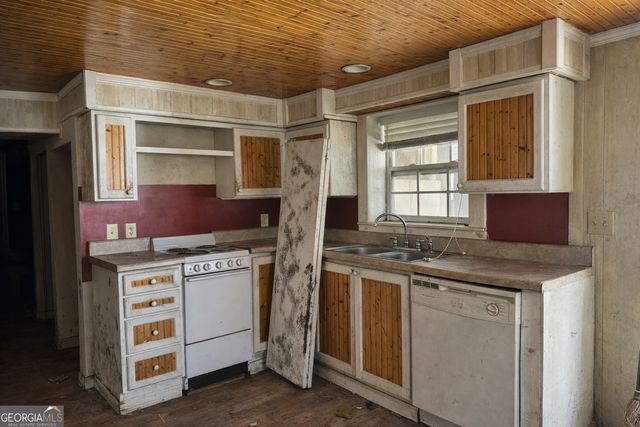 5800 Yellow Creek Road, Murrayville, GA 30564