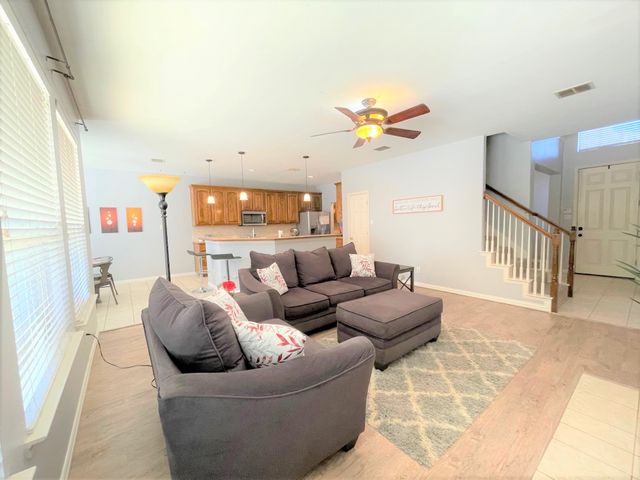 1121 Mason Street, Lantana, TX 76226