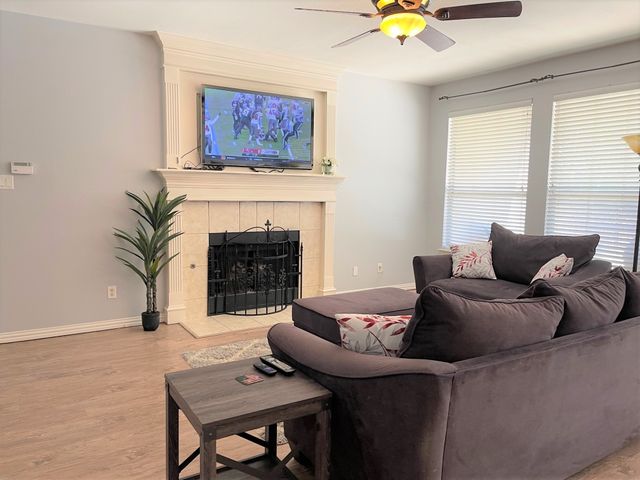 1121 Mason Street, Lantana, TX 76226