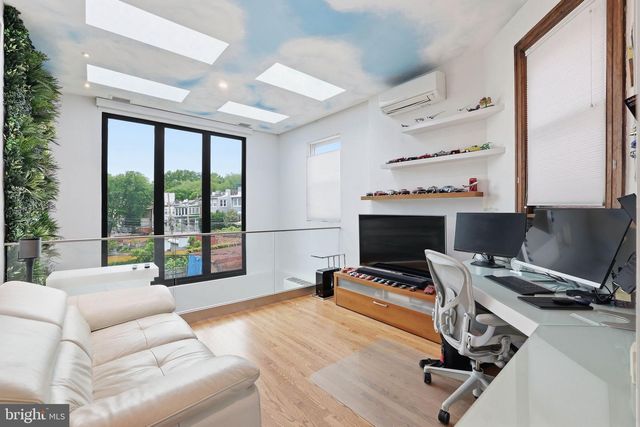 2310 1ST ST NW, Washington, DC 20001
