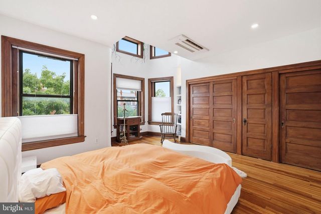 2310 1ST ST NW, Washington, DC 20001