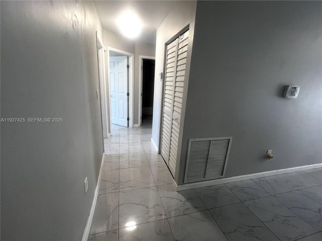 14731 N Beckley Sq, Davie, FL 33325