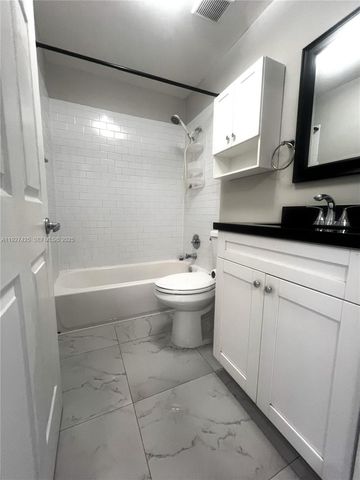 14731 N Beckley Sq, Davie, FL 33325