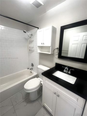 14731 N Beckley Sq, Davie, FL 33325