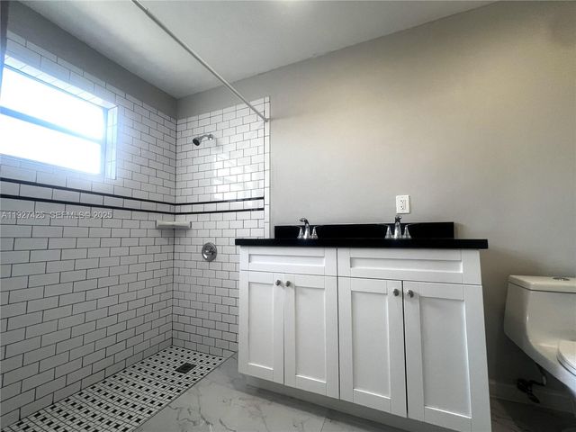 14731 N Beckley Sq, Davie, FL 33325