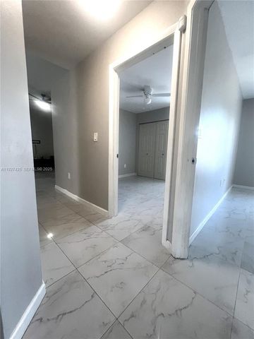 14731 N Beckley Sq, Davie, FL 33325