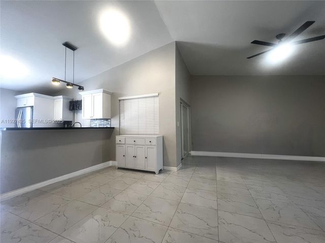 14731 N Beckley Sq, Davie, FL 33325